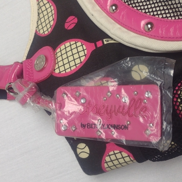 Betseyville by Betsey Johnson large serve it up tote bag - Picture 3 of 7